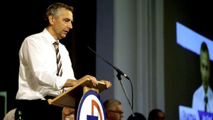 Figeľ zostáva predsedom KDH, na sneme horelo