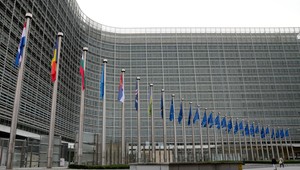 V europarlamente schválili migračný pakt. Slovensko ho odmieta