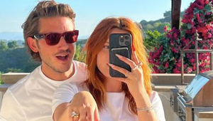 Zberateľka prstienkov? Herečka sa po 1,5 roku opäť zasnúbila, akurát s iným mužom!