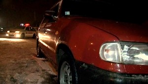 Rómovia na križovatke. Vodič sa bál pomôcť zrazenému dievčaťu (11)