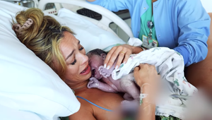 Moderátor a zabávač dorovnal Kollára, hlási 12. prírastok! Za polroka je to jeho ŠTVRTÉ bábo!