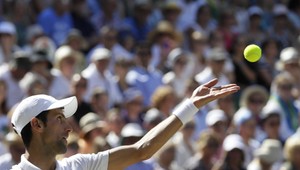 Djokovič nedal šancu Andersonovi a po troch rokoch vybojoval v Londýne štvrtý titul