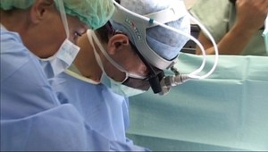 Českí lekári si prilepšia. Slovenskí čakajú...