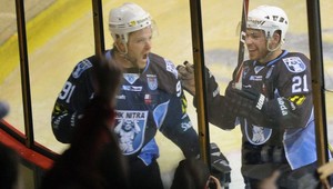 Hokejová play-off. Nitra zatiaľ žije...