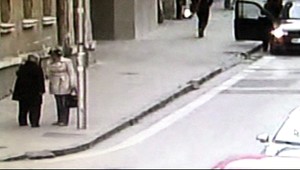 Dôverčivá dôchodkyňa. Podvodníkom dala všetky úspory