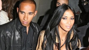 Hamilton potvrdil rozchod so speváčkou Scherzingerovou