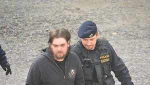 Brutálna vražda dvojčiat v Česku. Zakrvavený brat utekal o život cez celú obec