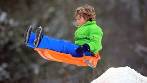 Vodič (18) zrazil malého sankára (†11), z miesta ušiel