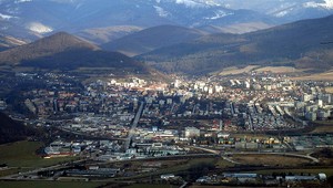 Korupcia na úrade v Rožňave. Vedúci radil zamestnancom, kde zobrať úplatok