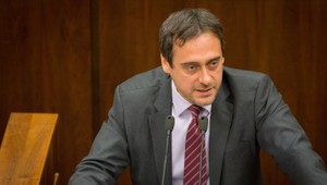 Asistent poslanca SaS si mal pozrieť účty Kaliňáka a Počiatka, zatkli ho