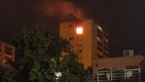 Oheň v paneláku môže byť fatálny. Odborník radí, ako sa správať a nepanikáriť