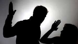 Slovenka žijúca s Arabom: kričal, že ma zabije