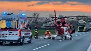 Zrážka auta s kamiónom: Dieťa (9) musel odviezť vrtuľník