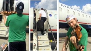 Huslistov nepustili do lietadla, teraz ich obdivuje celý svet