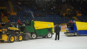 Zvolen-Košice nehrali, na príčine pokazená rolba