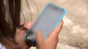 Aj napriek varovaniu majú naši politici stále účty na TikToku