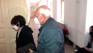 Pánovi Františkovi operovali iné koleno ako mali. Teraz vymáha náhradu škody