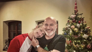 Český moderátor s priateľom radosťou bez seba! Do rodiny pribudlo štvrté bábo!