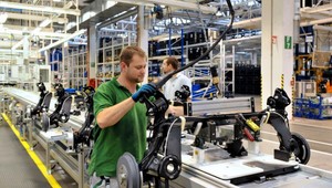 Na Slovensku chýbajú kvalifikovaní pracovníci, školy produkujú teoretikov