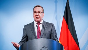 Nemecký minister obrany vyzýva Európu k sebavedomiu vo vzťahoch s USA