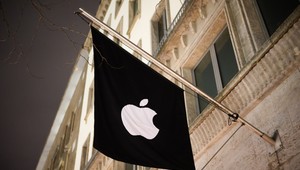 Apple bojuje s EÚ. Dodávky elektroniky do Európy sú v ohrození
