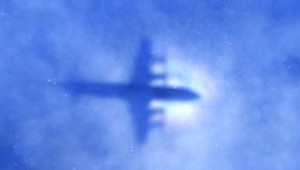 Šokujúce tvrdenie uznávaného odborníka: MH370 zostrelili Američania!