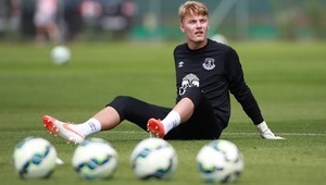 Štart do sezóny ako zlý vtip! Dva megakiksy českého gólmana Evertonu