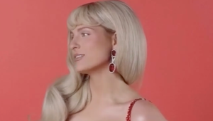 Speváčka je ako nová! Najprv si injekciami pomohla k schudnutiu, teraz ukázala nové poprsie!