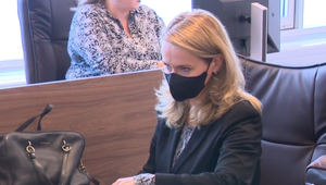 Sestra Moniky Jankovskej Andrea Haitová zatiaľ neprišla o sudcovský talár. Čelí však ďalšiemu stíhaniu