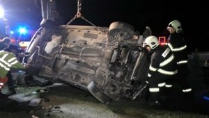 Opitý Sninčan vrazil do dvora domu. Zdemoloval, čo sa dalo