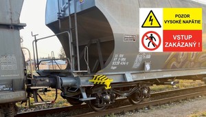 Chvíľa na vagóne stále mladíka život. Zasiahol ho elektrický prúd