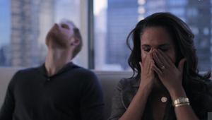 Harry nevie predýchať sex jeho manželky s iným! Potrebuje vraj elektrošoky!