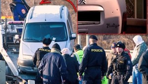 Dramatická policajná prestrelka! Muž nechal v aute mŕtve dievča