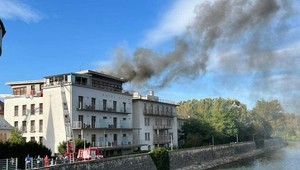 Piešťanský hotel pohltili plamene. Požiar údajne začal vo fínskej saune