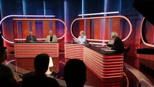 Kňažko: Keď si už platíme politikov v parlamente, tak sa na nich aspoň zasmejme