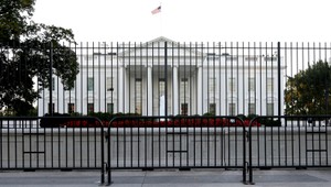 Biely dom stopol dodávky zbraní pre Ukrajinu. Medzi nimi aj Patrioty a Hellfire