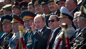 Komentár Arpáda Soltésza: Kúpte 9. mája Ukrajincom náboje