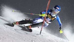 Slalom v Aare pre Shiffrinovú (17), Velez-Zuzulová 7.