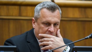 Politika sa podľa Danka zvrhla na boj. Ľudia by mali uvažovať, kto ich klame, vyhlásil