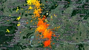 Polhodinový dážď a Bratislavu zaplavila voda