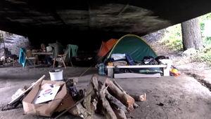 Mali málo, teraz už nemajú nič. Podpaľači ohrozujú bezdomovcov