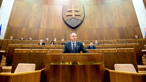 Lekári sú proti zrušeniu poplatkov, spoliehajú sa na Kisku