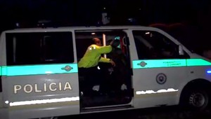 Tragédia na cestách: Po zrážke dvoch áut zomrel vodič