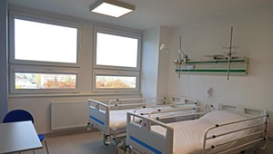 Poprad bojuje so žltačkou: Nemocnica je otvorená, avšak návštevy sú zakázané