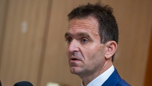 Premiér Ódor odmieta, že by mal informácie o živých prípadoch