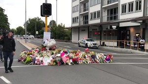 Nový Zéland po útoku na mešity radikálne sprísnil zákony. Zakázal útočné zbrane