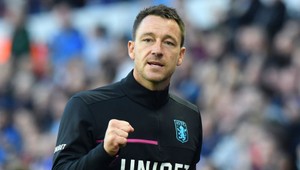 Terry ukázal zbierku zničených kopačiek za dvadsať rokov aktívnej kariéry