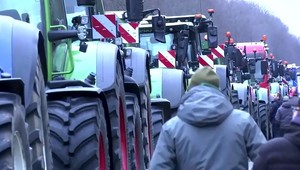 Masívny protest farmárov: Zablokovali dopravu v centre Berlína