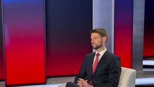 Šimečka v Politika 24: Matovič žije z konfliktu, podobne ako Robert Fico