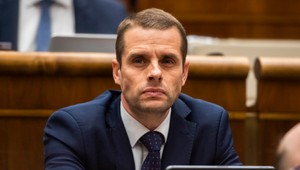 Vláda stiahla nomináciu Martina Klusa na člena Európskeho dvora audítorov